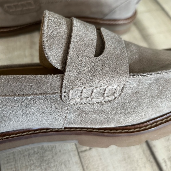 Anne Klein Everly Taupe Fabric Slip On Penny Loafers Women's Size 9.5M - Picture 8 of 14